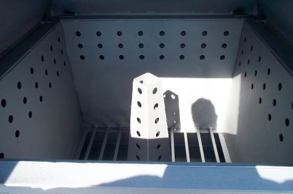 Rugged incinerator combustion chamber